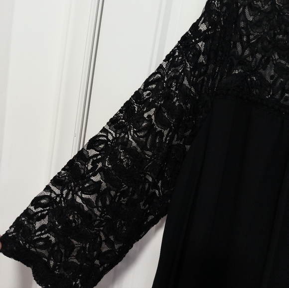 New Black Lace Midi Dress / Size 3X - Picture 2 of 6
